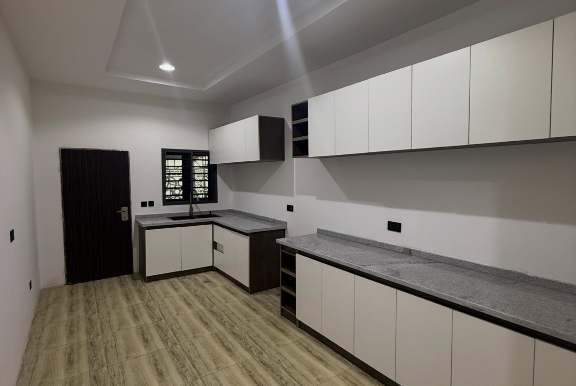 4 bedroom terrace duplex for rent in Guzape, Abuja