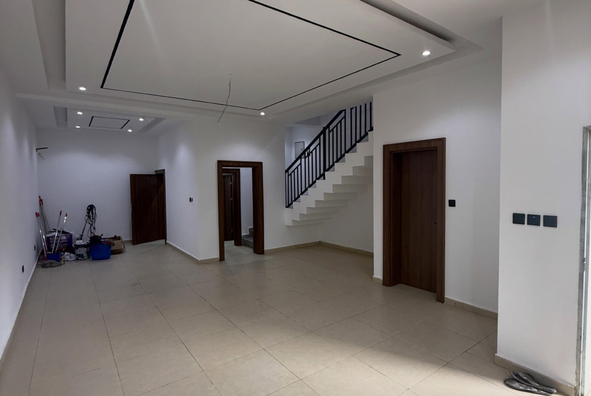 4 bedroom terrace duplex for rent in Guzape, Abuja