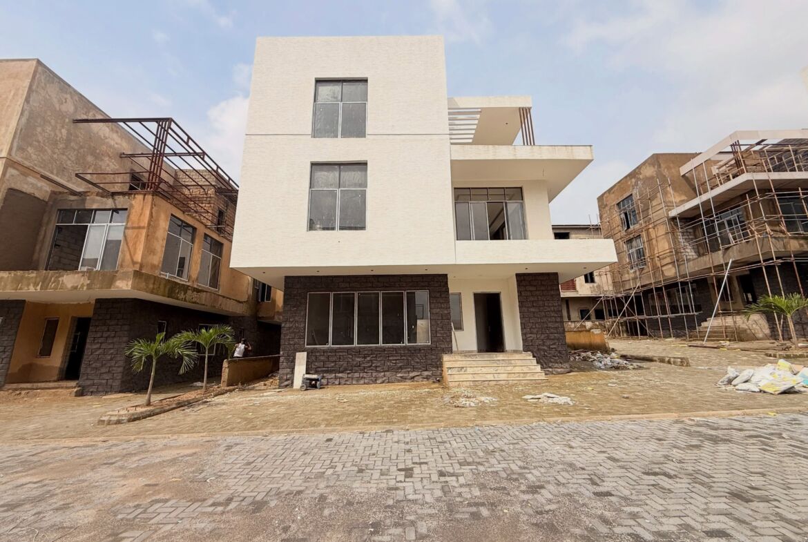 5 bedroom detached duplex for sale in Wuye, Abuja