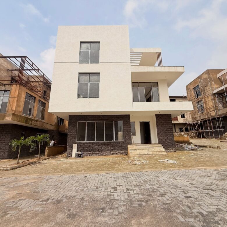 5 bedroom detached duplex for sale in Wuye, Abuja