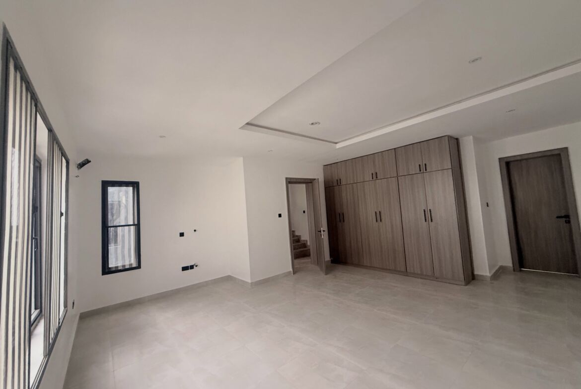 4 bedroom terrace duplex for sale in Jahi, Abuja