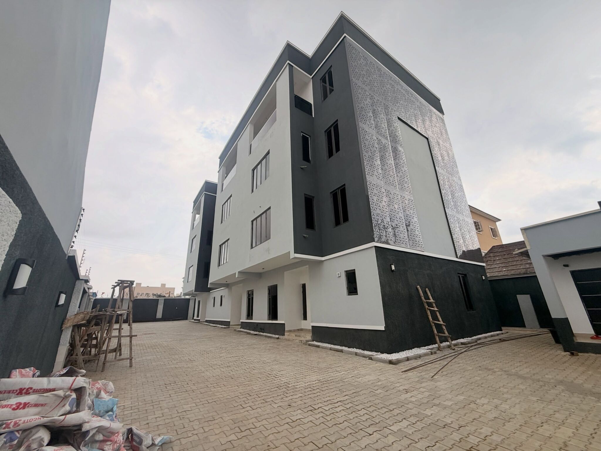4 bedroom terrace duplex for sale in Jahi, Abuja
