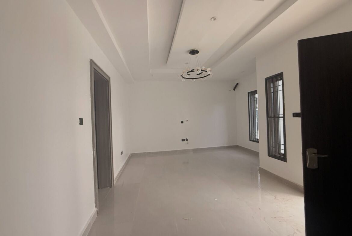 4 bedroom terrace duplex for sale in Jahi, Abuja