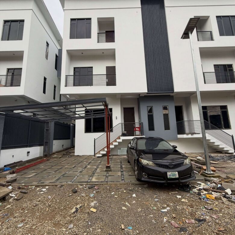 4 bedroom semi-detached duplex for sale in Katampe, Abuja