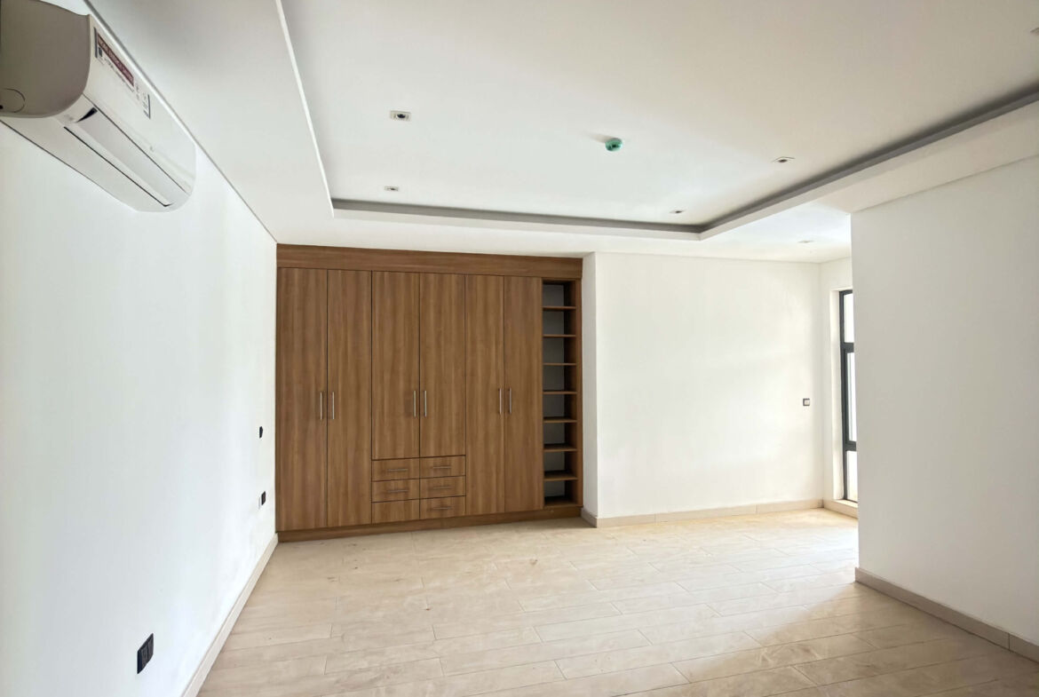 4 bedroom terrace duplex for sale in Wuse 2, Abuja