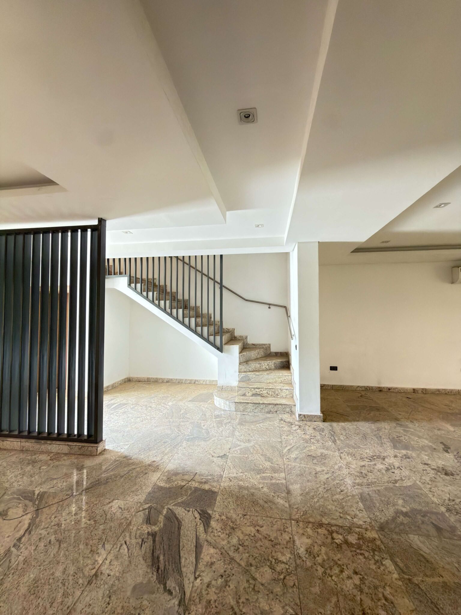 4 bedroom terrace duplex for sale in Wuse 2, Abuja