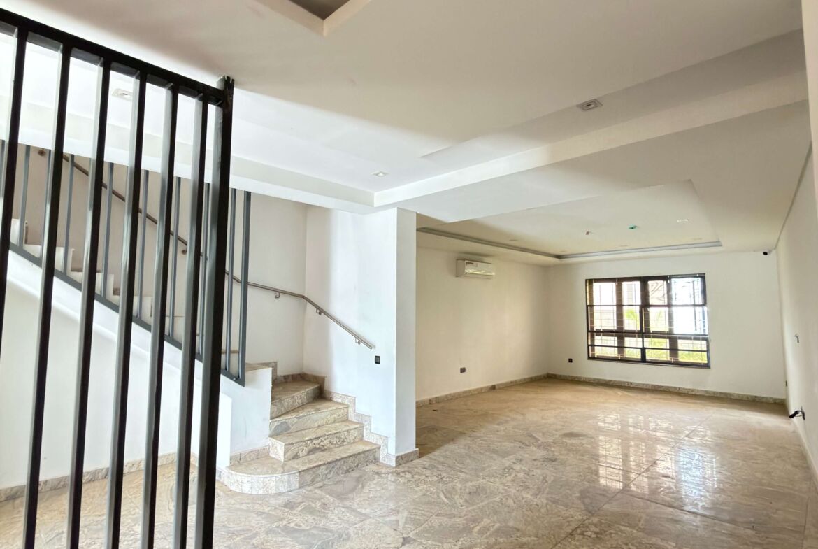 4 bedroom terrace duplex for sale in Wuse 2, Abuja