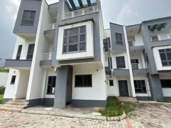 4 bedroom terrace duplex for sale in Wuse 2, Abuja