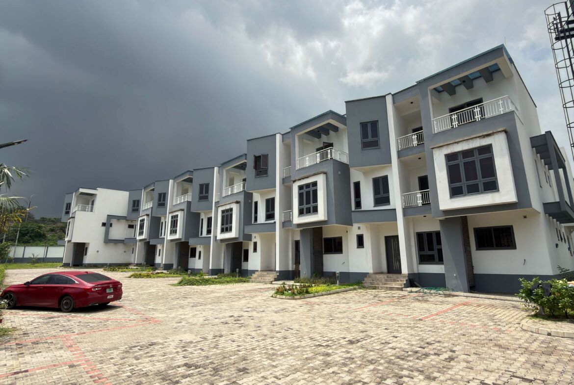 4 bedroom terrace duplex for sale in Wuse 2, Abuja