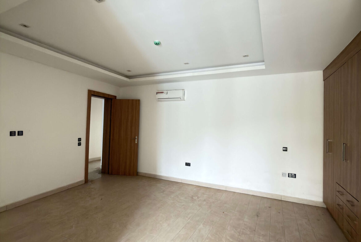 4 bedroom terrace duplex for sale in Wuse 2, Abuja