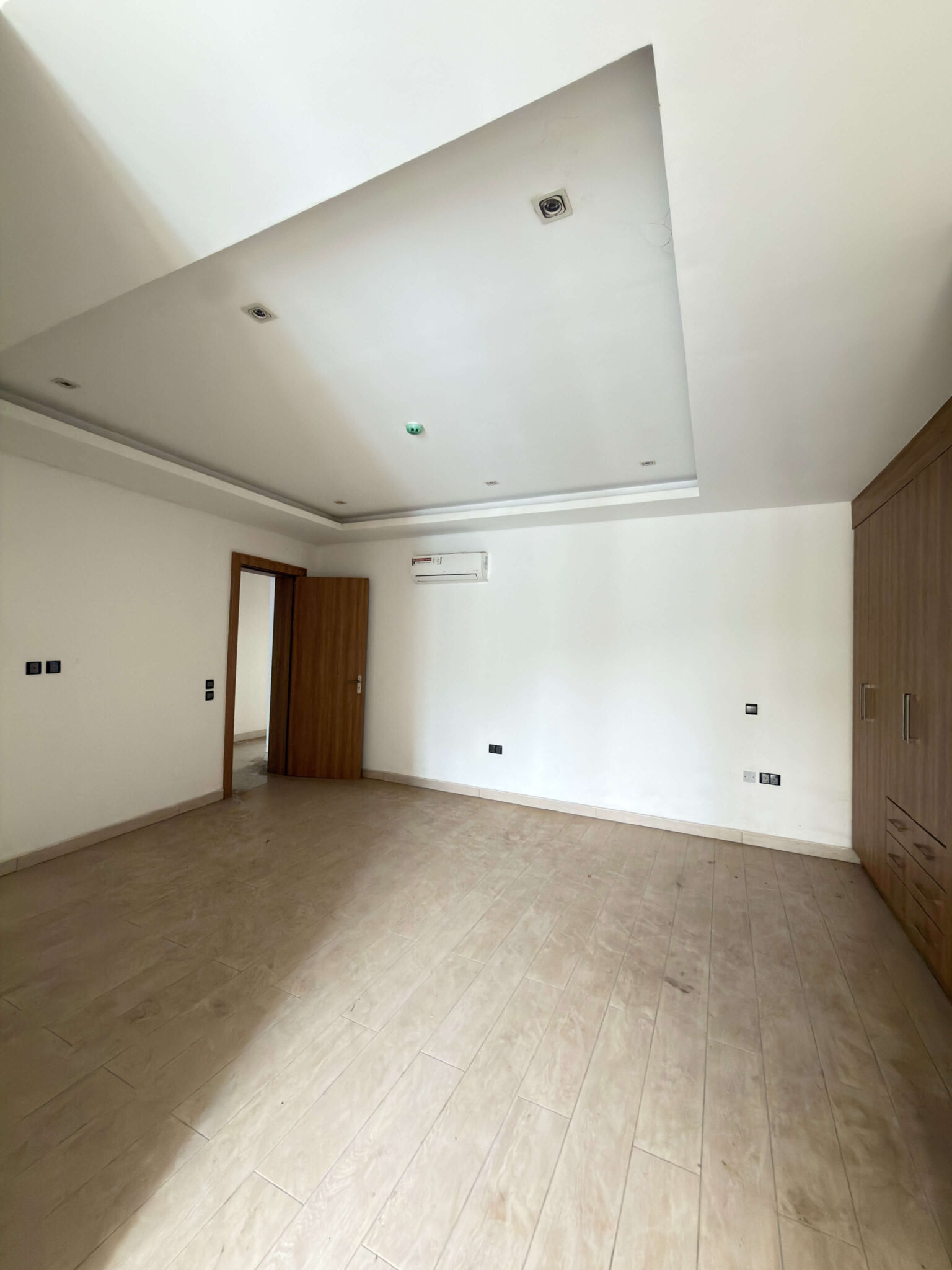4 bedroom terrace duplex for sale in Wuse 2, Abuja