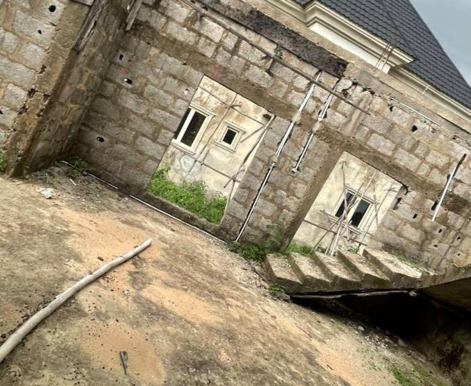 4 bedroom duplex for sale in Pyakasa, Lugbe, Abuja