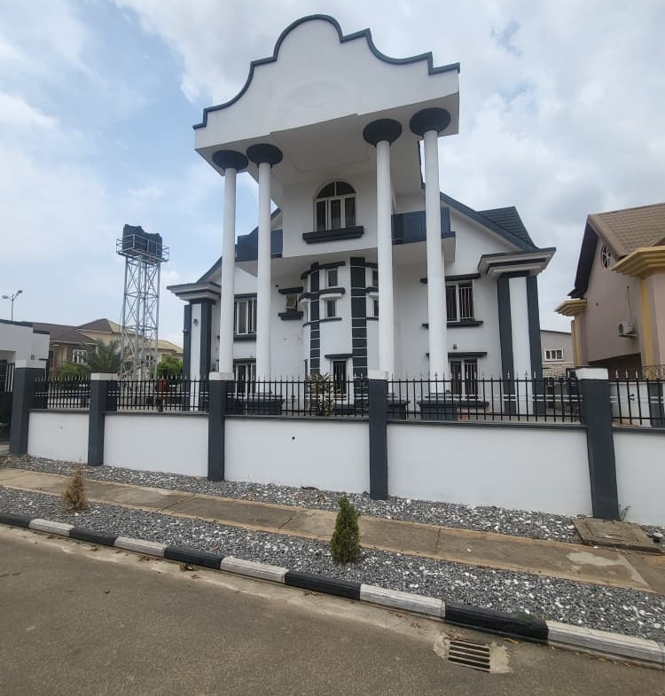4 bedroom detached house for sale in Dakwo, Abuja
