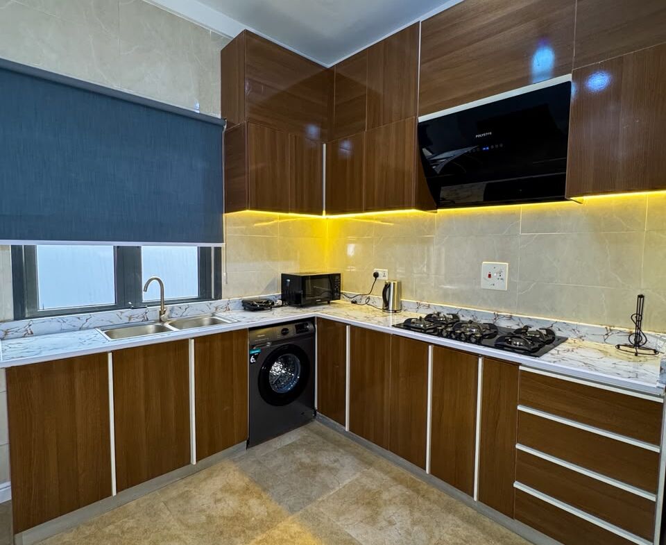 fully furnished 3 bedroom apartment for rent in Jahi, Abuja