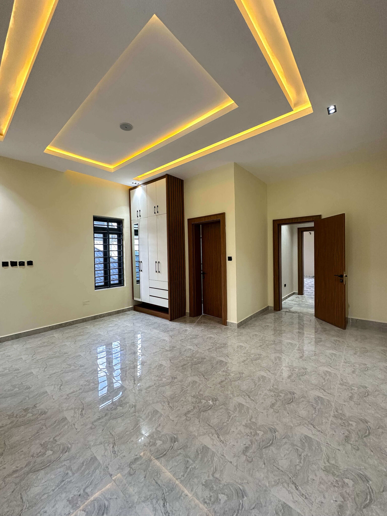 7 bedroom duplex for sale in Karsana, Abuja