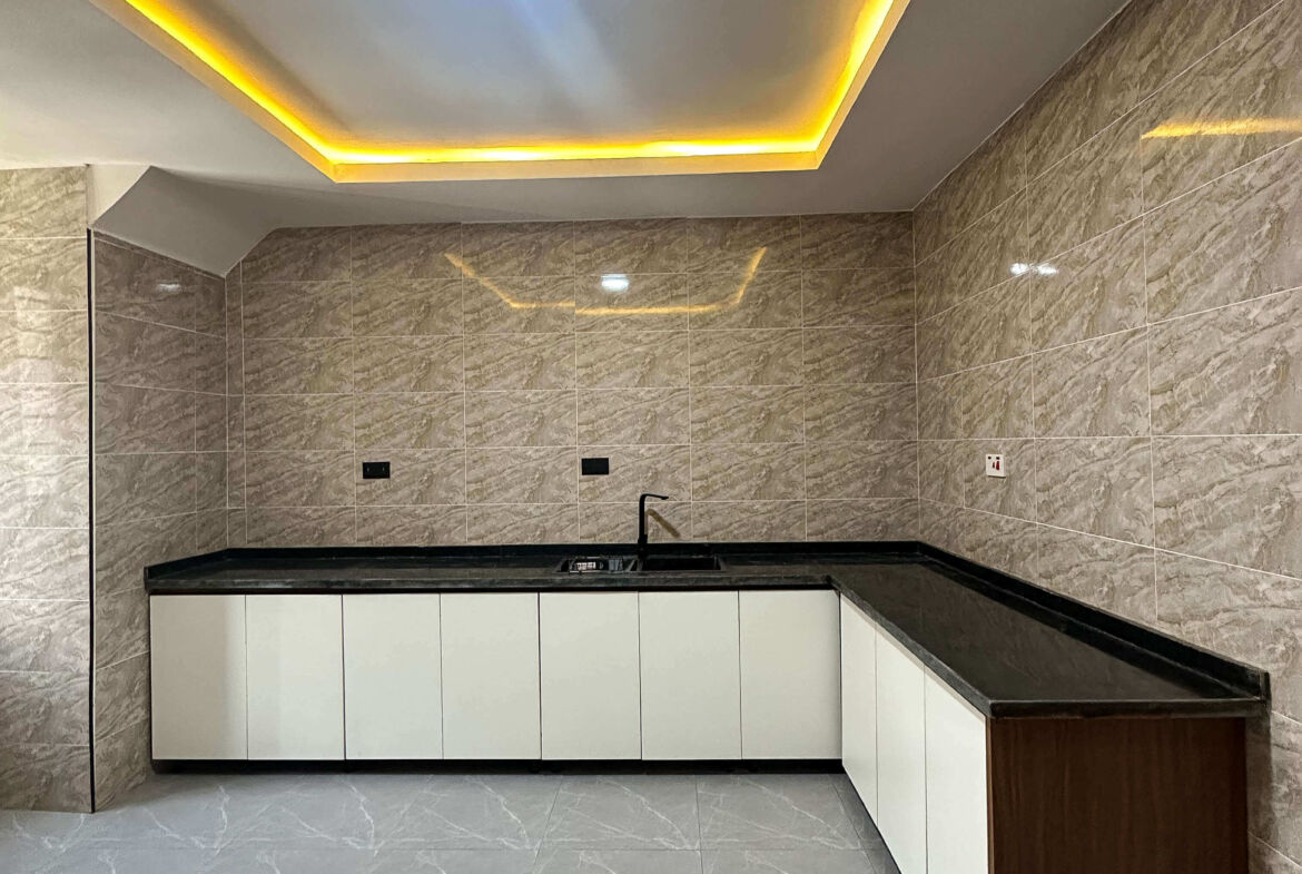 7 bedroom duplex for sale in Karsana, Abuja