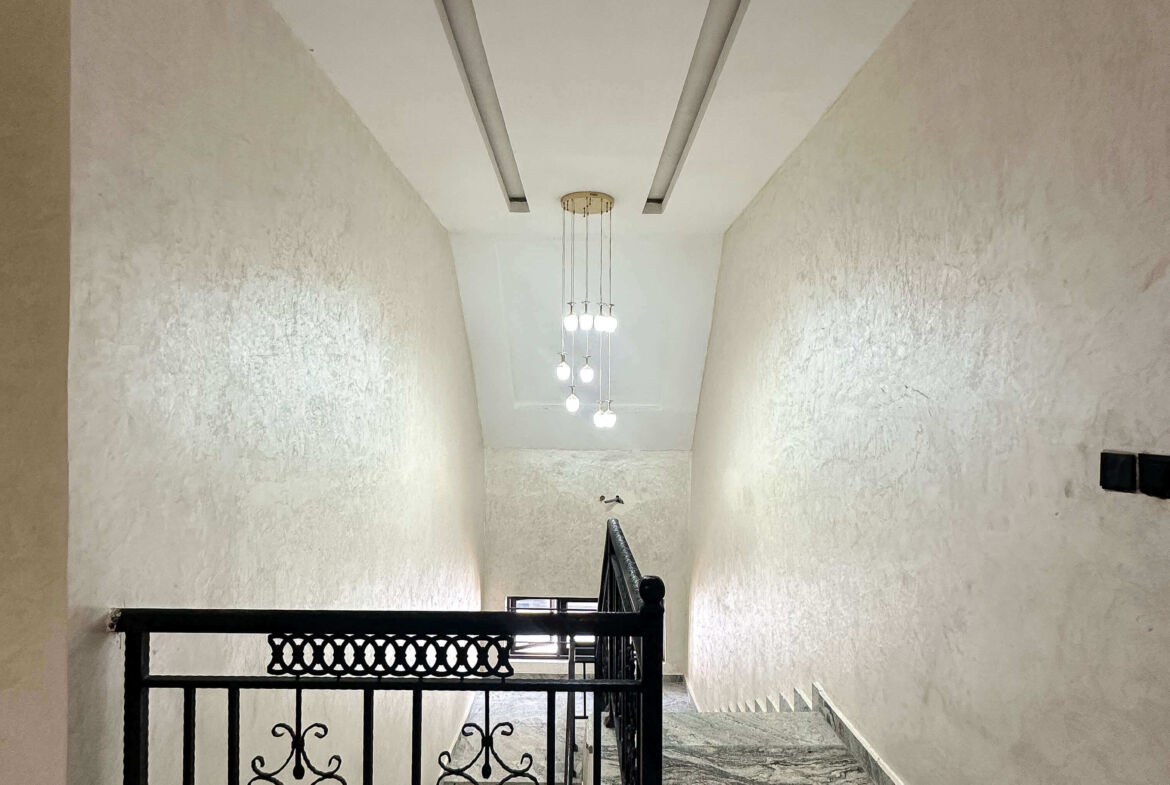 7 bedroom duplex for sale in Karsana, Abuja