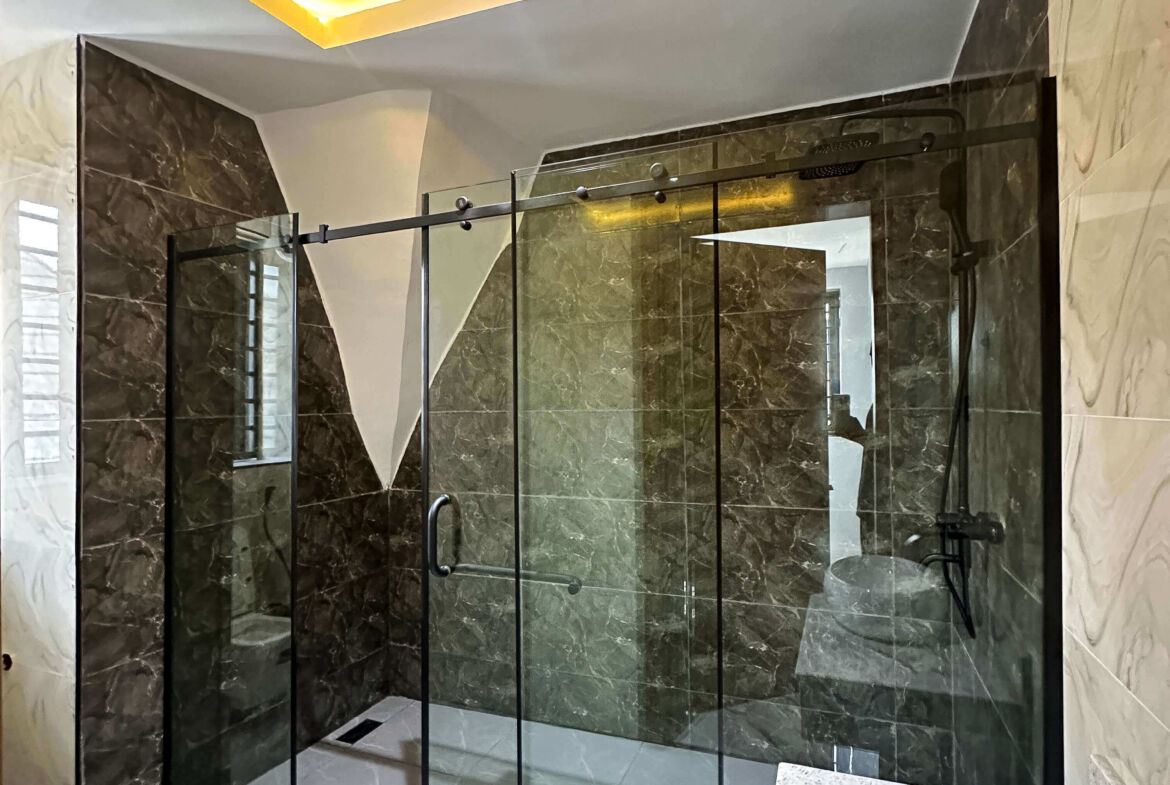 7 bedroom duplex for sale in Karsana, Abuja