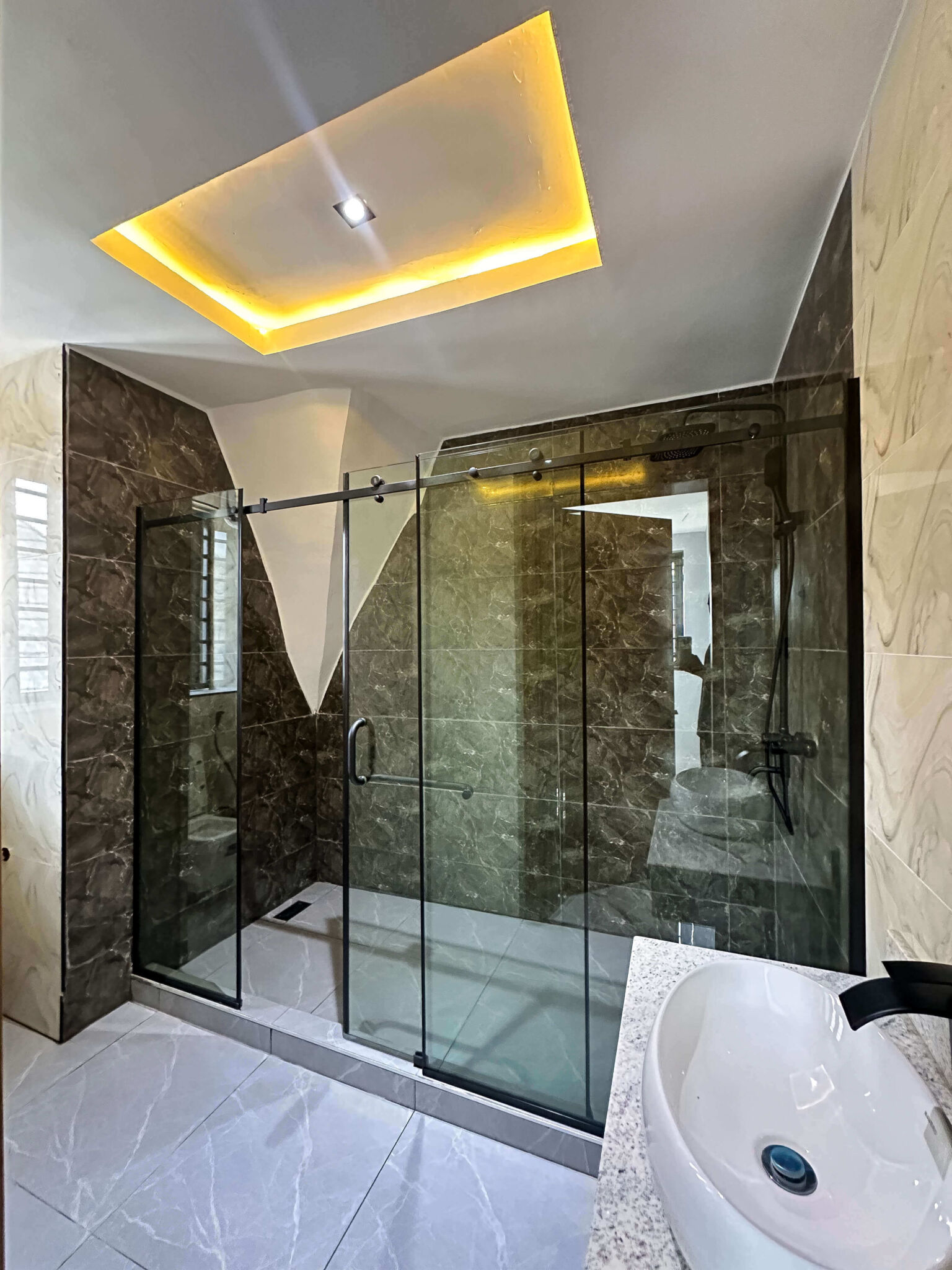 7 bedroom duplex for sale in Karsana, Abuja