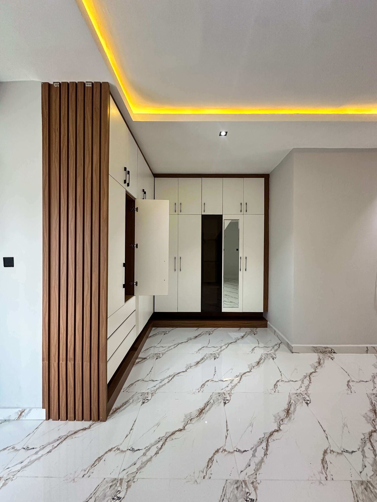 7 bedroom duplex for sale in Karsana, Abuja