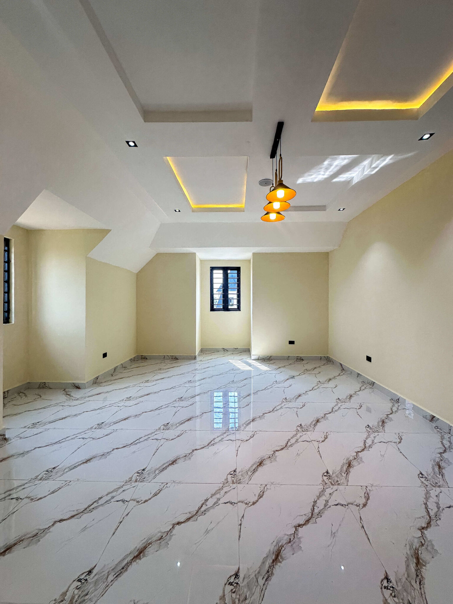 7 bedroom duplex for sale in Karsana, Abuja