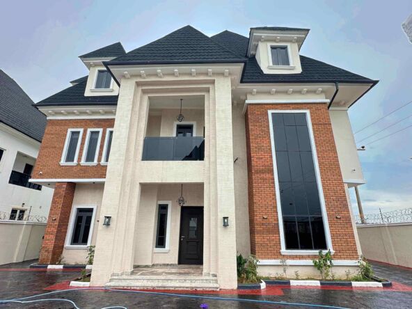 7 bedroom duplex for sale in Karsana, Abuja