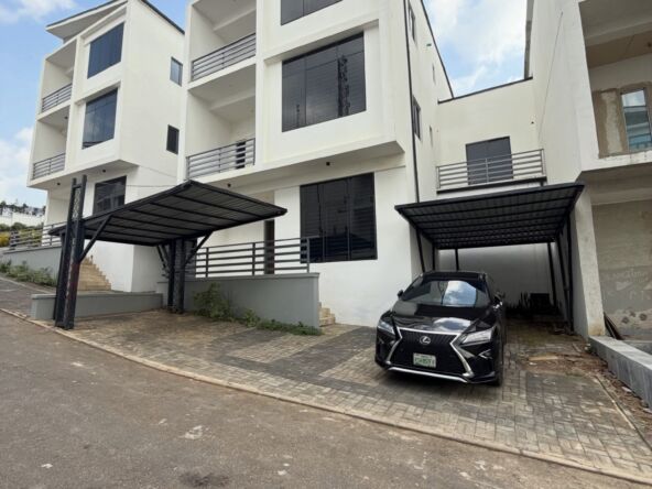 5 bedroom semi-detached duplex for sale in Asokoro, Abuja