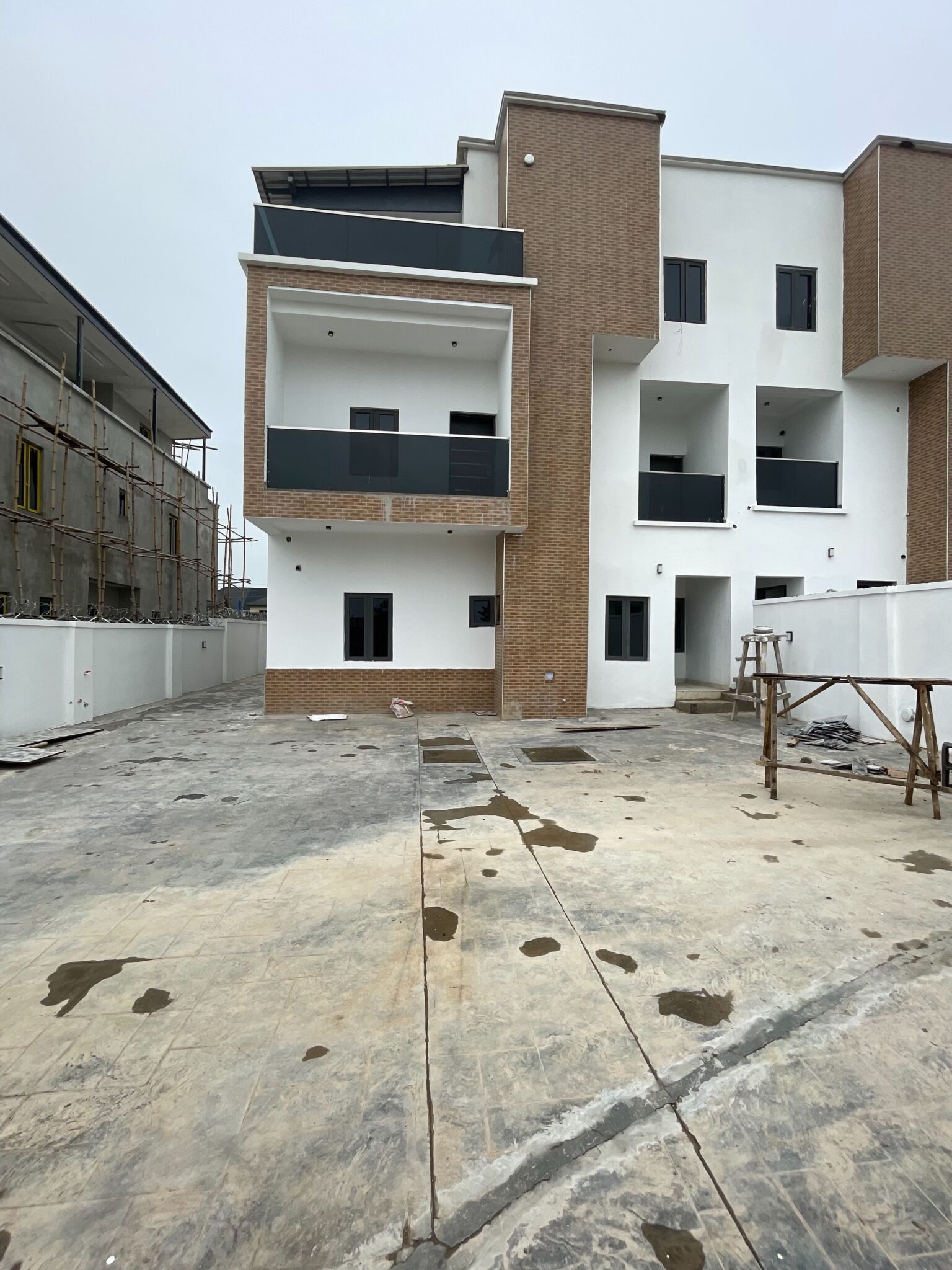 5 bedroom semi-detached duplex for sale in Idu, Abuja