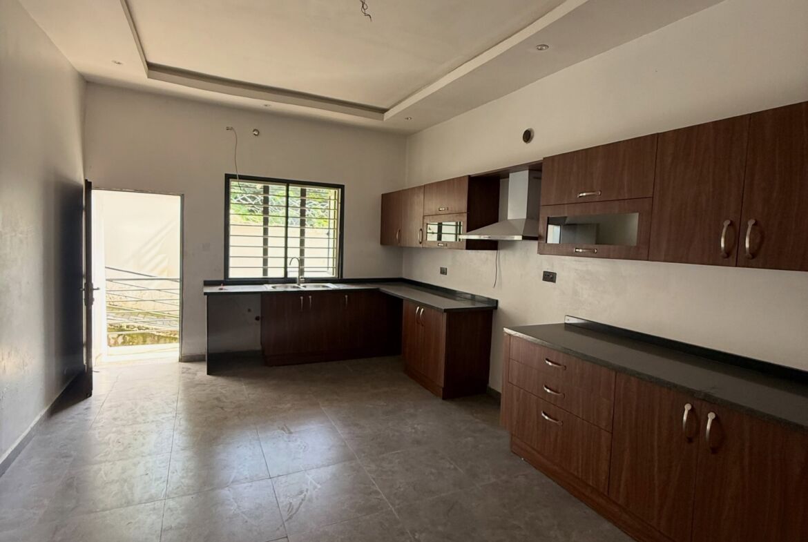 5 bedroom semi-detached duplex for sale in Asokoro, Abuja