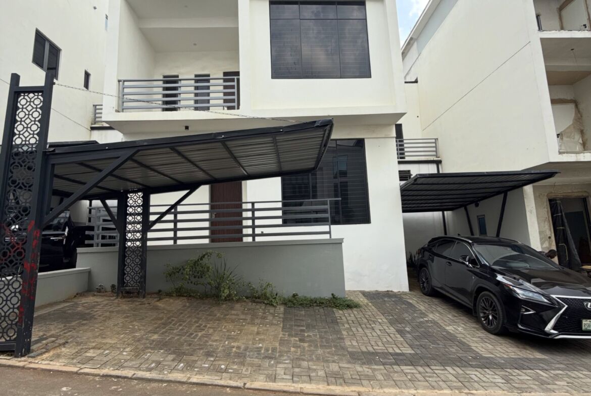 5 bedroom semi-detached duplex for sale in Asokoro, Abuja