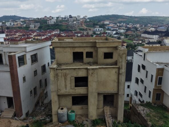 8 bedroom fully detached duplex for sale in Guzape, Abuja