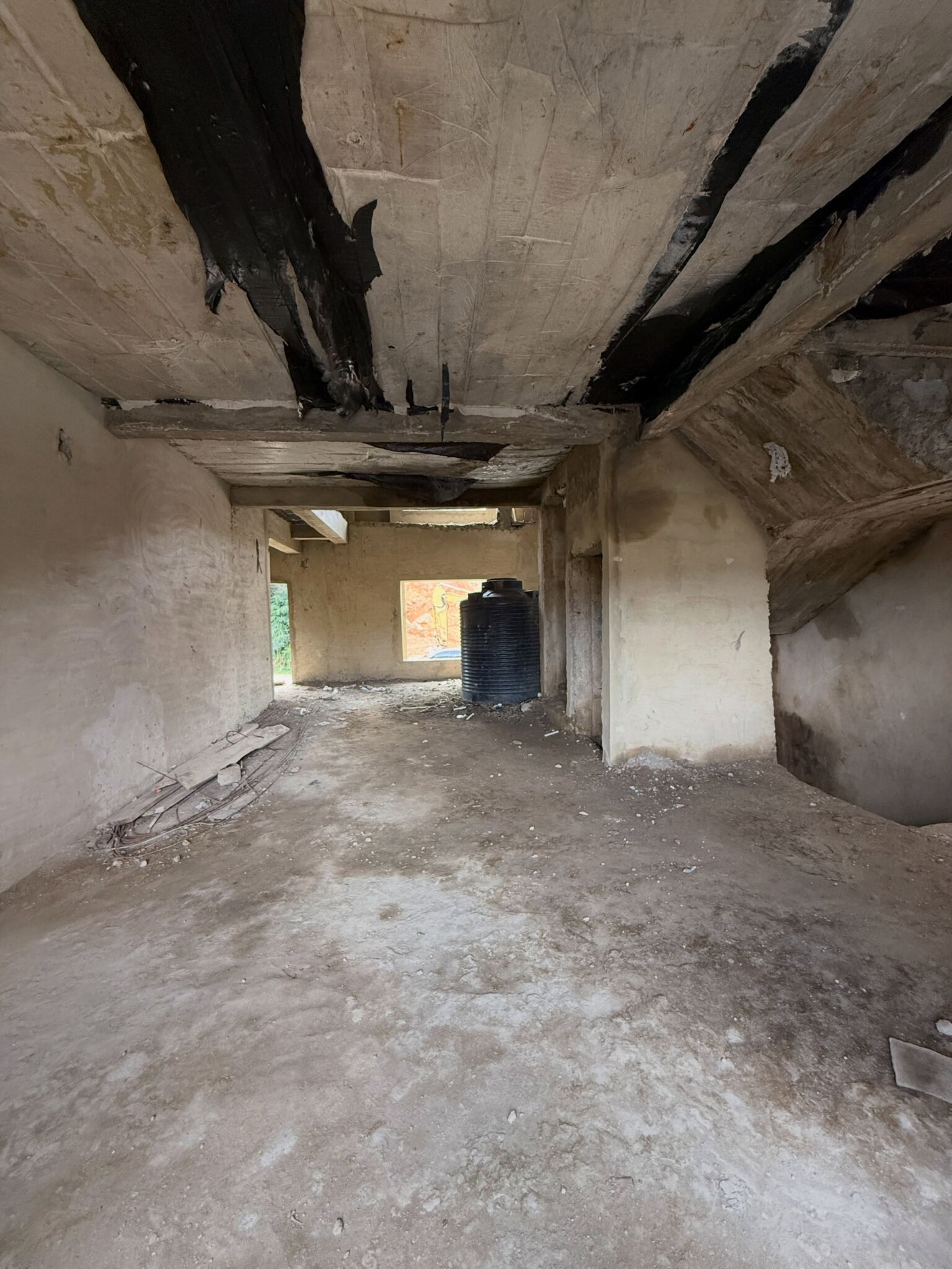 8 bedroom fully detached duplex for sale in Guzape, Abuja