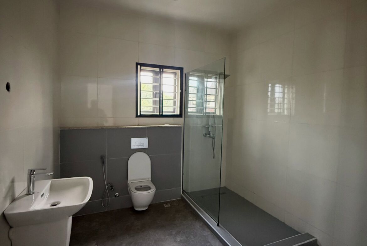 5 bedroom semi-detached duplex for sale in Asokoro, Abuja