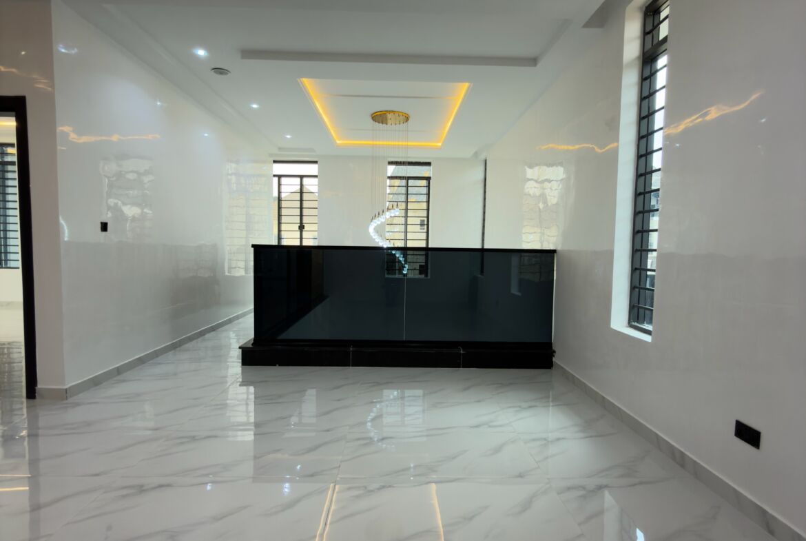 5 bedroom fully detached duplex for sale in Apo Resettlement, Abuja