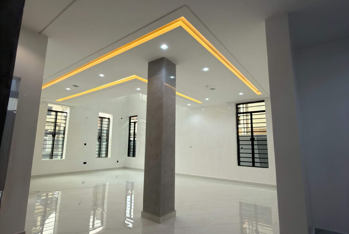 5 bedroom fully detached duplex for sale in Apo Resettlement, Abuja