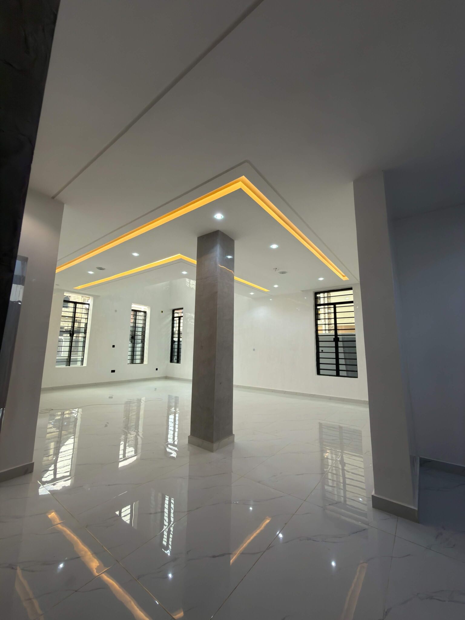 5 bedroom fully detached duplex for sale in Apo Resettlement, Abuja