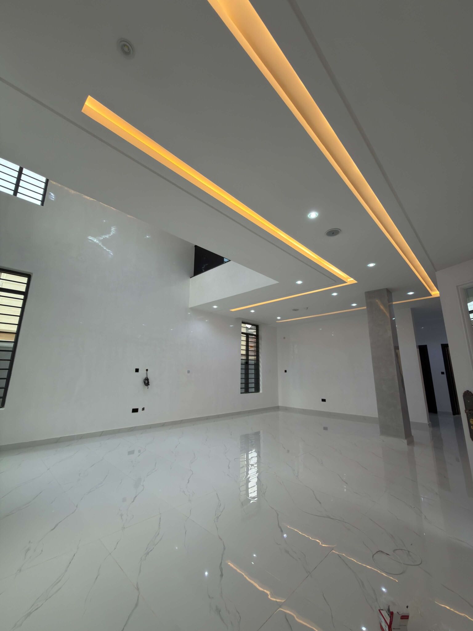 5 bedroom fully detached duplex for sale in Apo Resettlement, Abuja