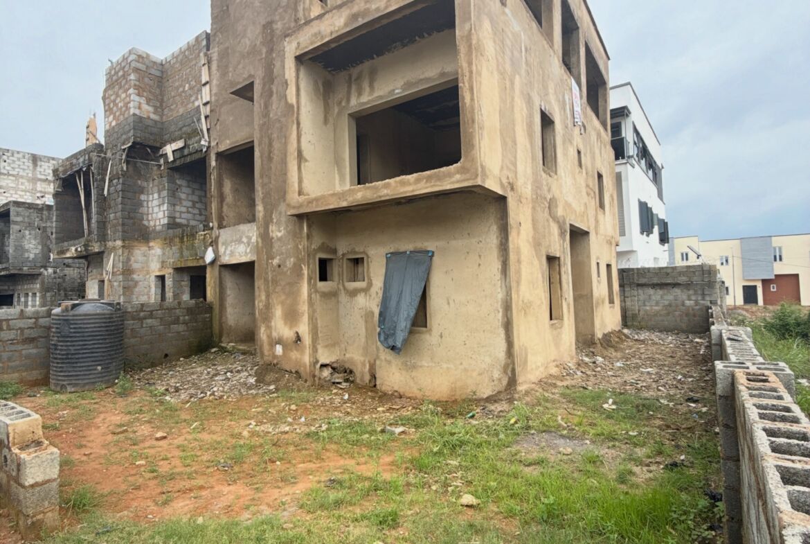4 bedroom semi-detached duplex for sale in Lifecamp, Abuja