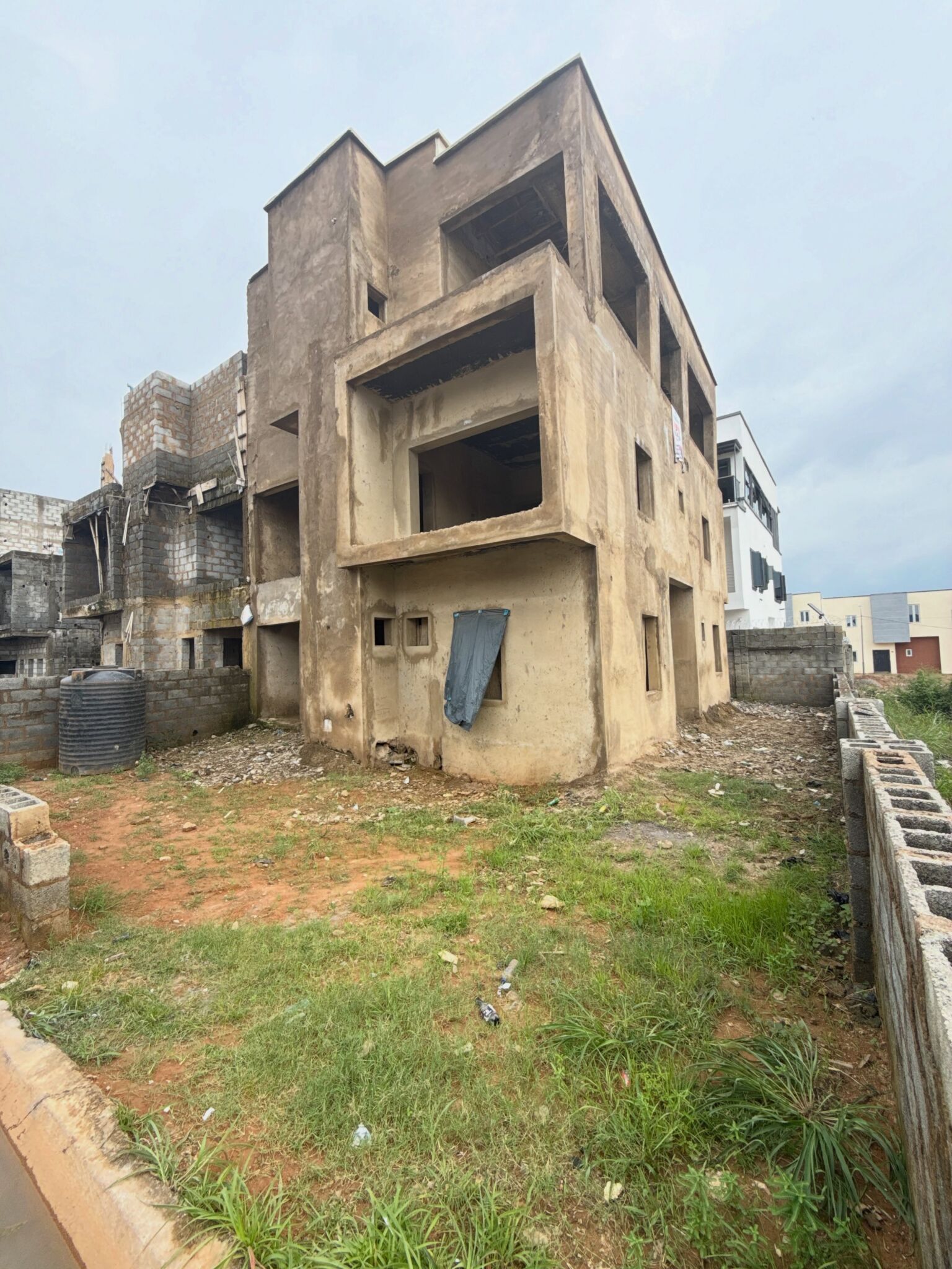 4 bedroom semi-detached duplex for sale in Lifecamp, Abuja