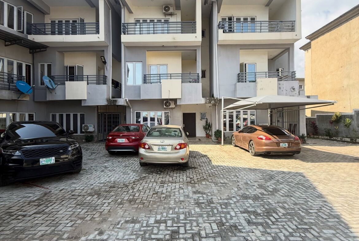 4 bedroom smart terrace duplex for sale in Guzape, Abuja