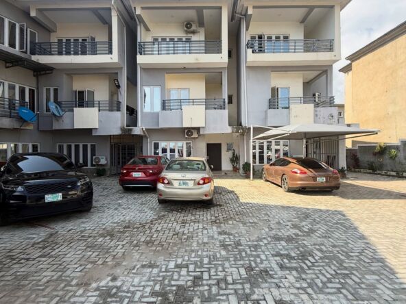 4 bedroom smart terrace duplex for sale in Guzape, Abuja