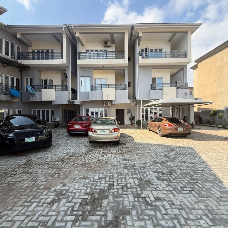 4 bedroom smart terrace duplex for sale in Guzape, Abuja