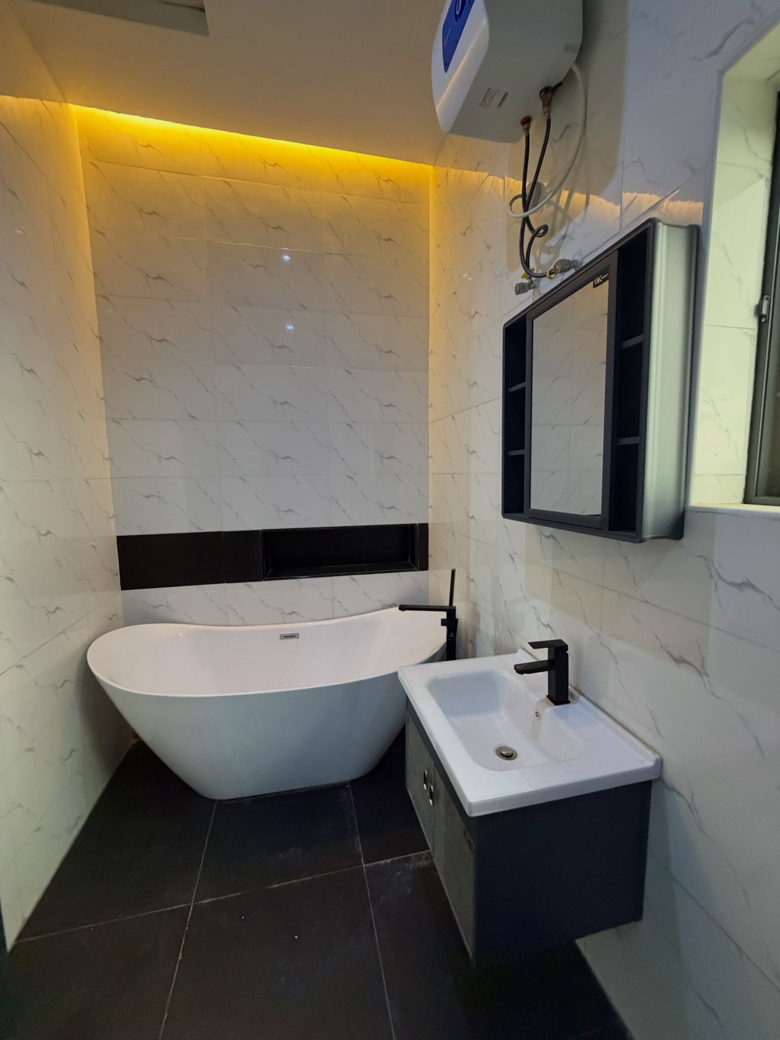4 bedroom detached duplex for sale in Guzape, Abuja