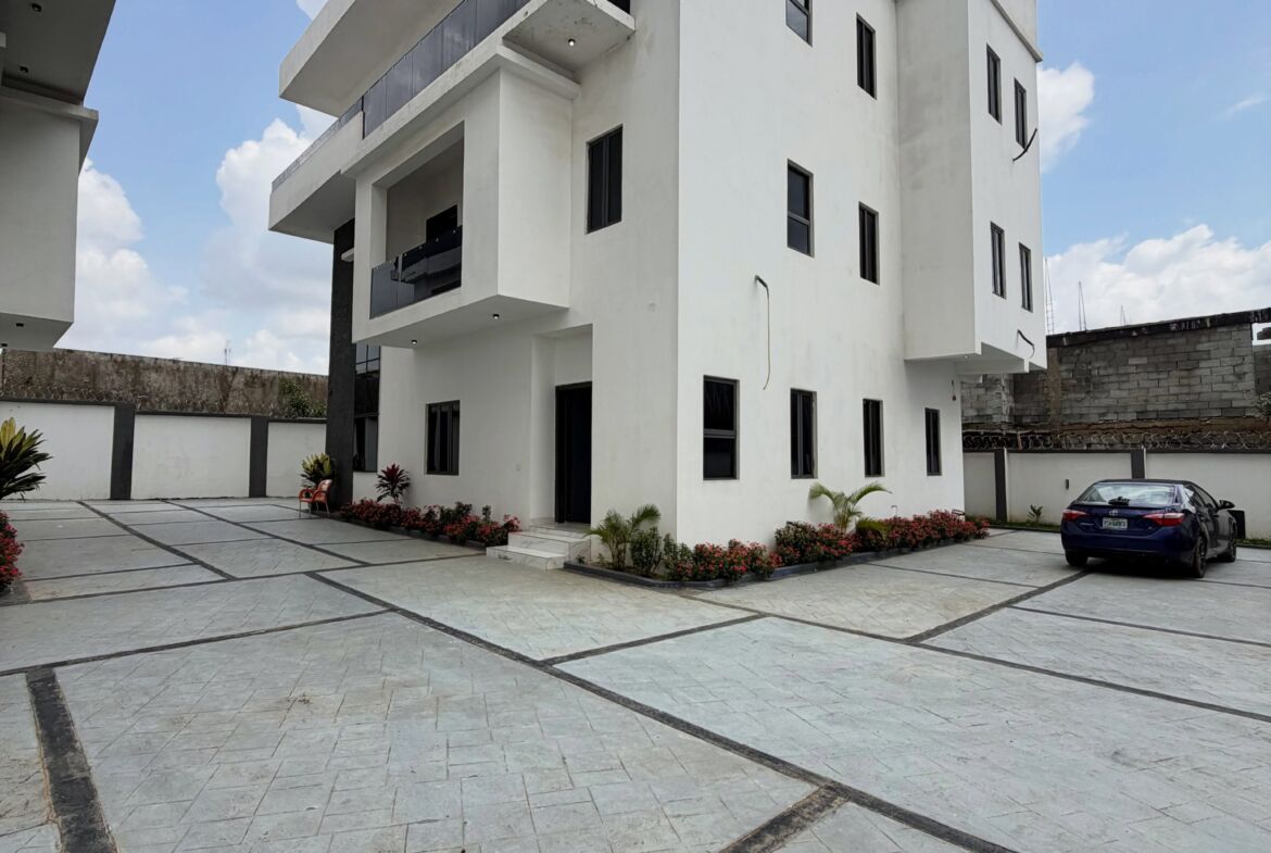 4 bedroom detached duplex for sale in Guzape, Abuja