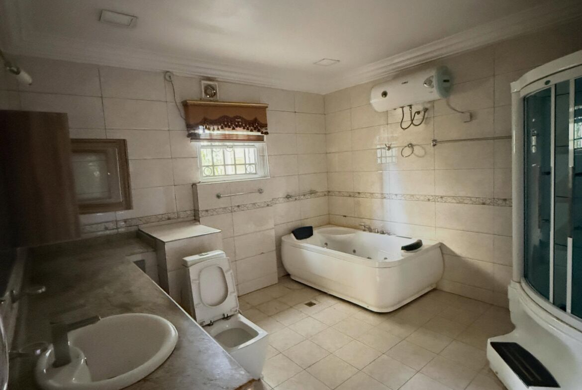 7 bedroom detached duplex for rent in Asokoro, Abuja