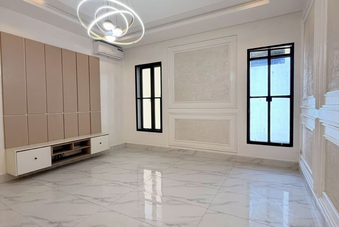 solidly built 4-bedroom detached duplex for sale in Utako District, Abuja,