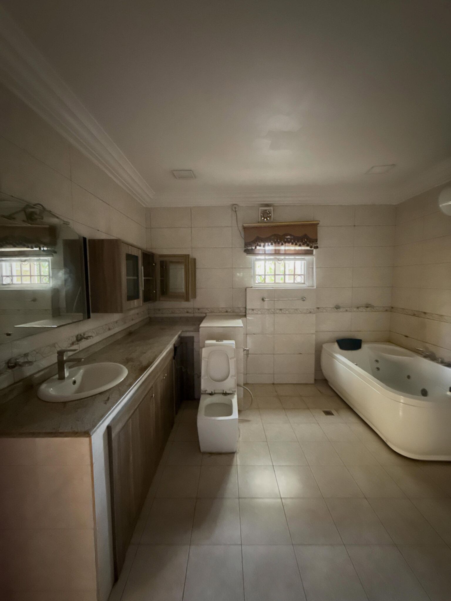 7 bedroom detached duplex for rent in Asokoro, Abuja