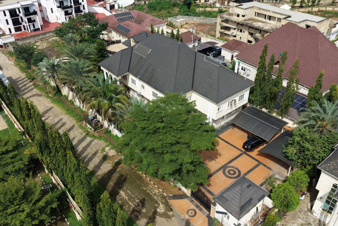 7 bedroom detached duplex for rent in Asokoro, Abuja