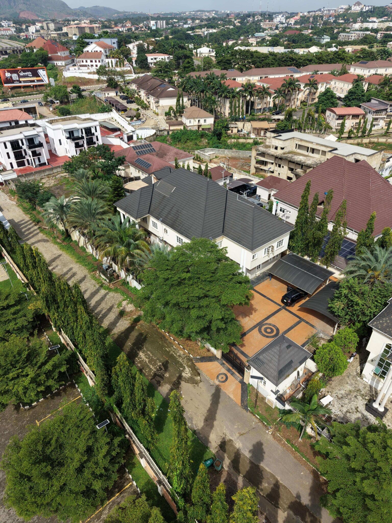 7 bedroom detached duplex for rent in Asokoro, Abuja