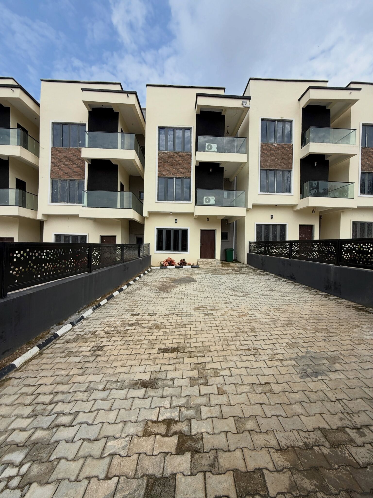 4 bedroom terrace duplex for sale in Lifecamp, Abuja